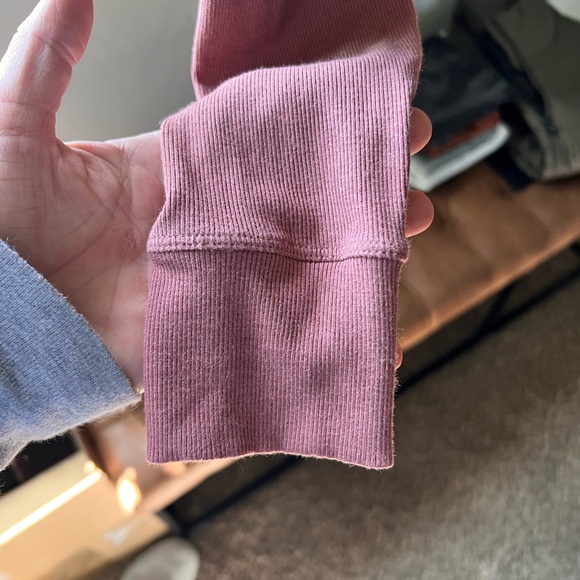 Vuori Long Sleeve Pose Fitted Tee - Picture 3 of 8